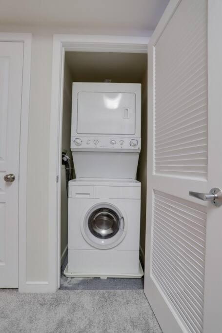 Prime Location Retreat Close To Dc And Metro Arlington Bagian luar foto